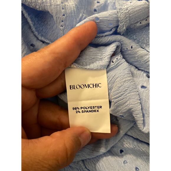 Bloomchic Eyelet Trim Stretchy Textured Plain Top Size 22-24 Office Casual - Picture 6 of 7